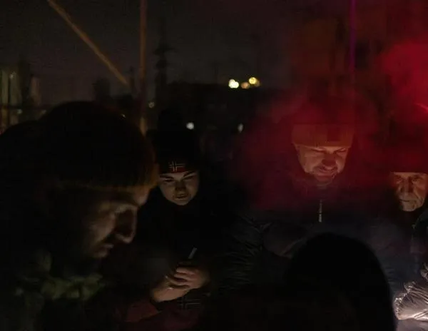 Zelenski intensifica la búsqueda de apoyo militar mientras continúan los ataques rusos