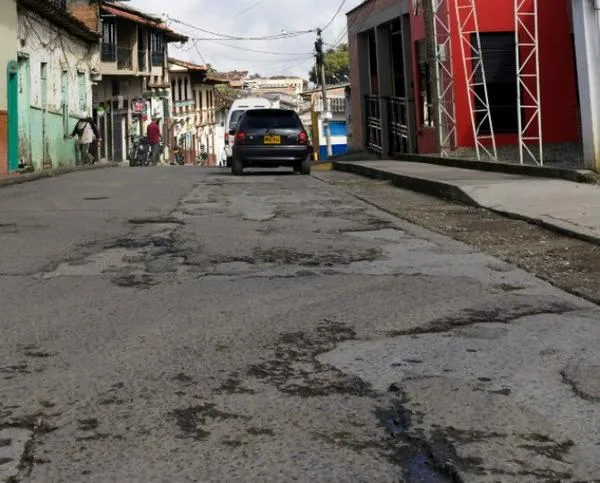 Dos calles de este pueblo patrimonio de Caldas estrenarán tubería y pavimento: inversión de $800 millones