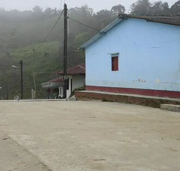 Combates entre Clan del Golfo y disidencias en Briceño, Antioquia: hay 10 veredas confinadas