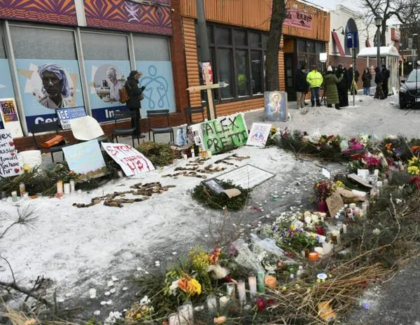 Minneapolis: el gobierno de Trump justifica los disparos mortales y provoca la indignación de la oposición