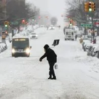 Así se ve la "histórica" tormenta de nieve que paraliza a Estados Unidos: fotos