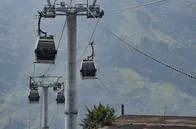 Línea 2 del cable aéreo de Manizales ya cuenta con 17 cabinas: reducir las filas y mejorar la movilidad