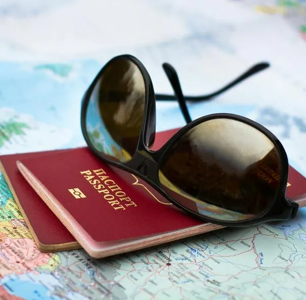 Pasaportes más poderosos del mundo en 2026: lista y puesto de Colombia