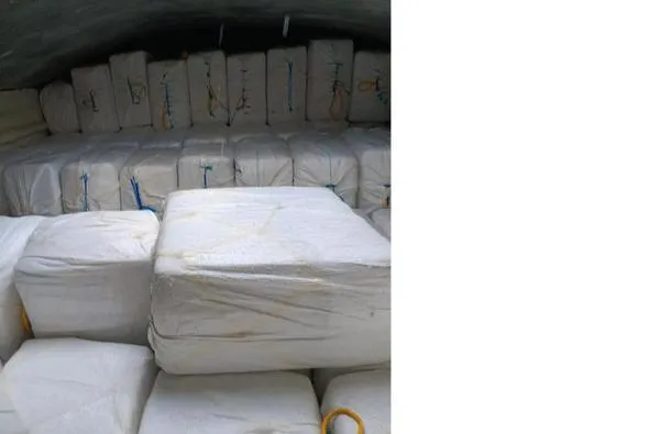 Incautan ocho toneladas de cocaína en el océano Atlántico: las llevaban en un submarino, cuatro capturados