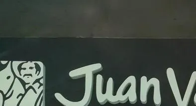 John Valdez, el vendedor ambulante de café que se volvió viral y ahora lo buscan en la Federación Nacional Cafeteros