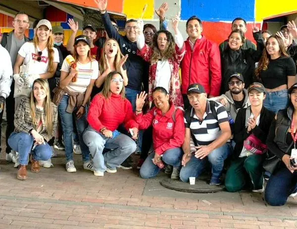 Puentes que Unen: estrategia para recuperar espacios bajo puentes y estructuras urbanas 