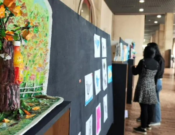 Visita la exposición 'Anatomía de un cuerpo colectivo' en BibloRed 