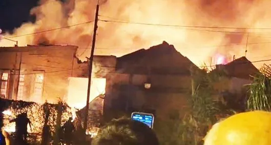 Explosion en San Fernando Buenos Aires: incendio de gran magnitud en empresa