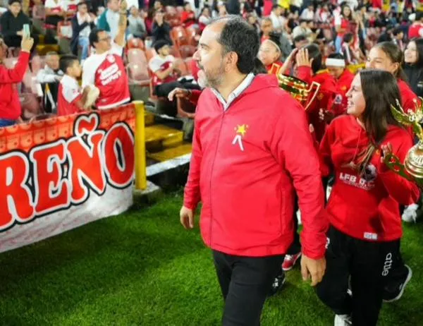 Bogotá rindió homenaje a equipos de fútbol 11 y sala: la capital se consolida como protagonista del fútbol colombiano 