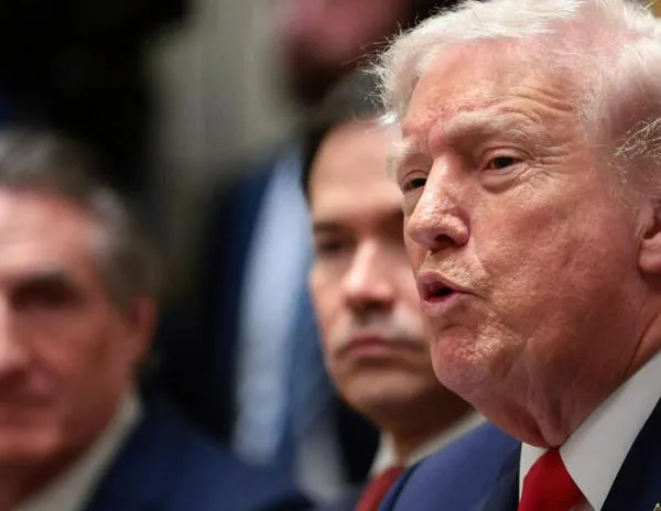 Donald Trump anuncia reapertura del espacio aéreo comercial con Venezuela