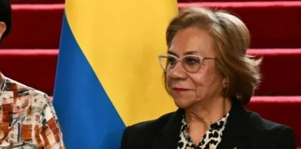 Cancilleres de Colombia y Ecuador conversan en Panamá en medio de la guerra comercial