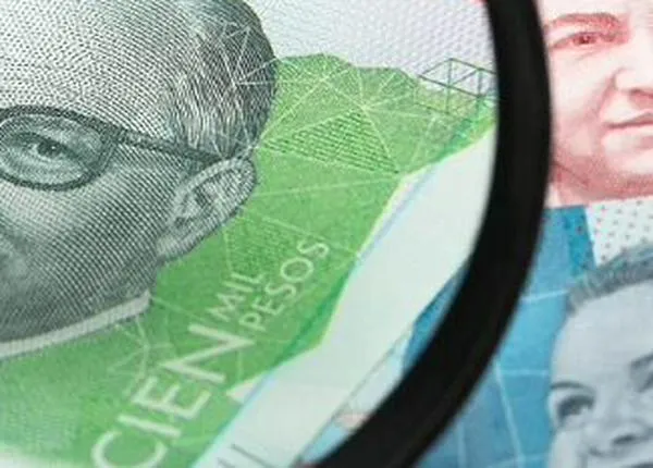 Decreto que subía impuestos en emergencia económica tampoco tendrá efectos por ahora