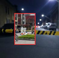Macabro hallazgo en Bogotá: encontraron a un hombre muerto en plena vía