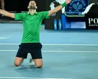 Djokovic derrumba a Sinner y disputará la final del Abierto de Australia contra Alcaraz