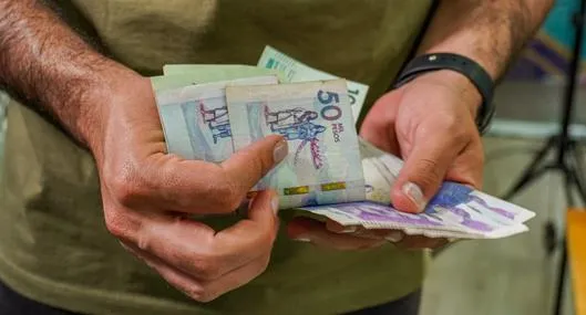 Banco de la República da golpe a dueños de tarjetas de crédito por tasas