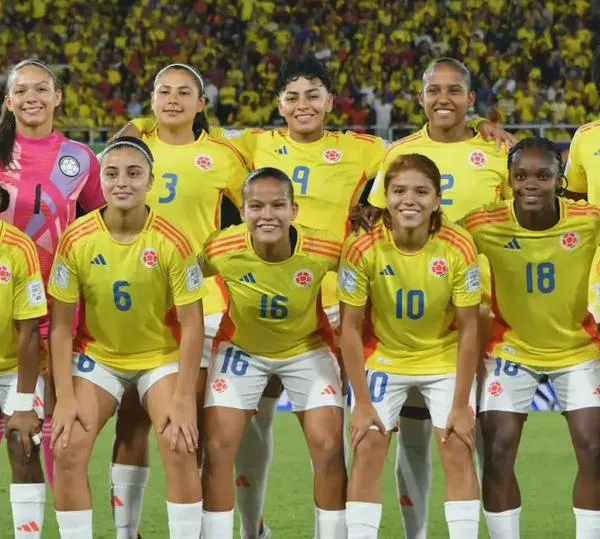 Figura de la Selección Colombia femenina fue presentada por todo lo alto en equipo europeo