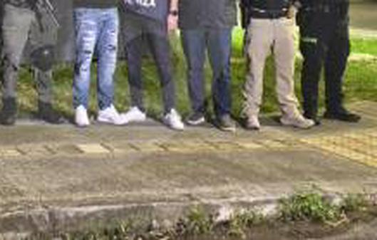 Alt text for image 4