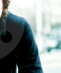 “Los nuevos”, de Pedro Mairal, la novela de cuando los adultos nos parecían falsos 