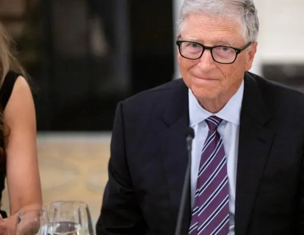 Epstein y Gates: un viaje en avión, varios encuentros presenciales y dos millones de dólares