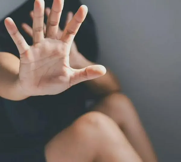 Reconocido cantante de cumbias fue judicializado tras ser señalado de agresión a su pareja