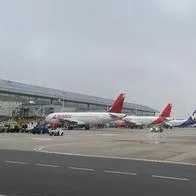 Qué pasó con avión en aeropuerto El Dorado que aterrizó de emergencia