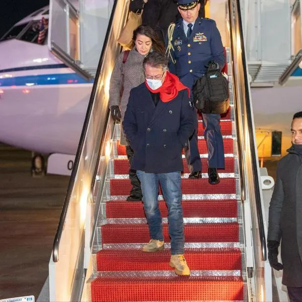 Petro madrugó a EE. UU. y llegó a Washington para reunión con Trump en medio de tensa relación. La reunión será este martes. 