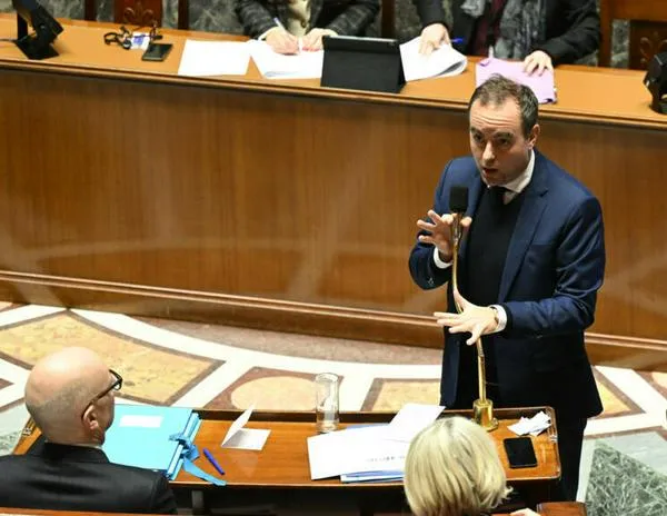 Francia adopta sus presupuestos para 2026 tras meses de tensos debates