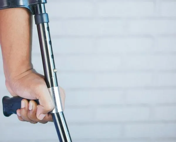 Fracturas en menores: cómo detectarlas a tiempo y evitar complicaciones mayores