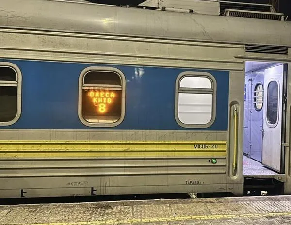 Ucrania: a pesar de los ataques contra los trenes, los pasajeros siguen viajando