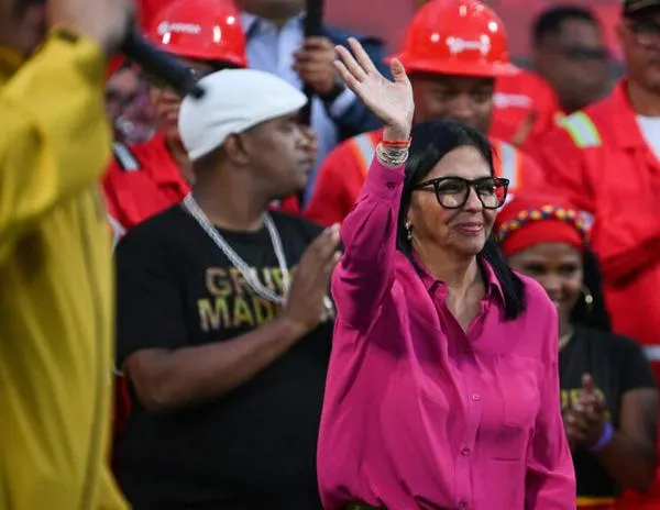 La presidenta de Venezuela se reúne con directivos de las petroleras Repsol y Maurel & Prom