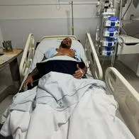 Ómar Pérez en el hospital, luego de haber sufrido un infarto