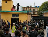 Decenas de muertos y heridos en atentado suicida contra mezquita chiita en Pakistán