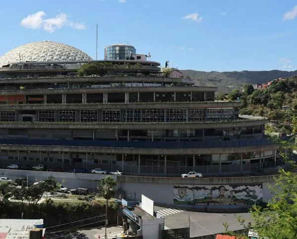 Una comunidad de cuidado y resistencia a las afueras de una prisión en Venezuela