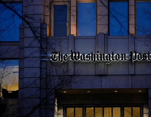 EEUU: El director general del “Washington Post” se retira tras ola de despidos y duras críticas