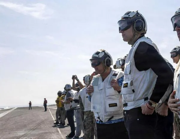 La presión militar de EE. UU. "no asusta" a Irán, afirma el ministro de Asuntos Exteriores Abbas Araqchi