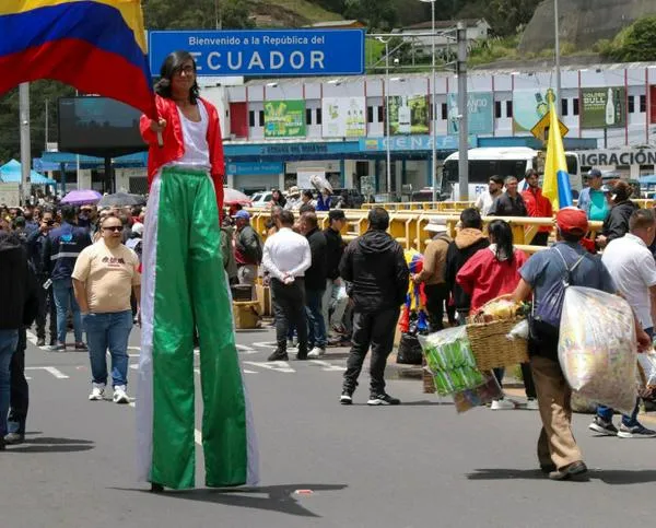 Ecuador culpa a Colombia de no haber logrado solución a aranceles en la reunión en Quito