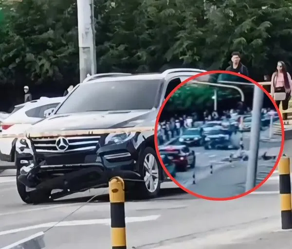 Accidente de carro y moto en Bogotá: muestran video de cómo sucedió