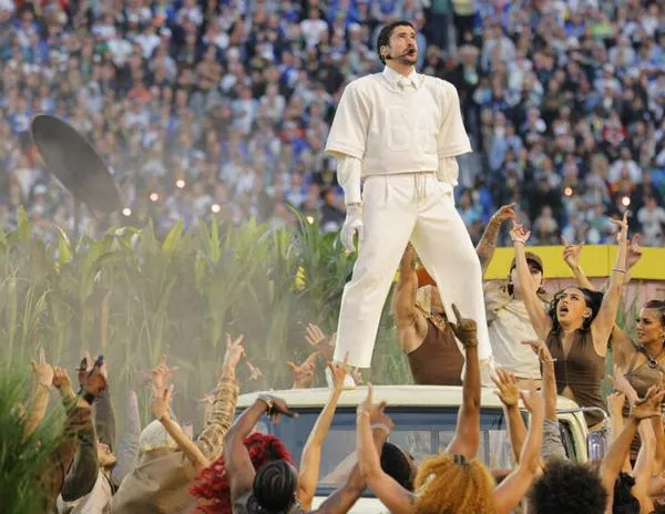 Español, música latina y América como continente: el show de Bad Bunny en el Super bowl elevó la ira de Trump