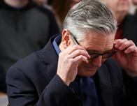 Keir Starmer, acorralado: el escándalo Epstein pone en duda la continuidad del premier británico