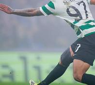 Luis Javier Suárez mantiene con vida al Sporting en Portugal: gol y figura en el 1-1 con Porto