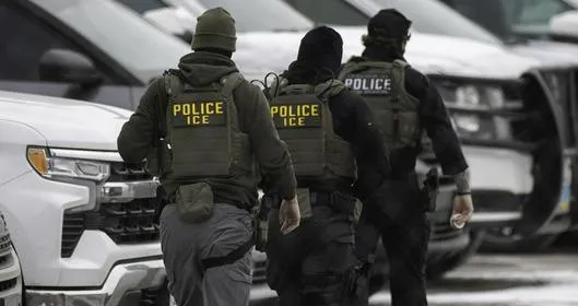 Desgarradora carta de niña que estaría encerrada por ICE, en EE. UU.