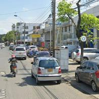 Balacera cerca de famoso centro comercial: sicarios en moto asesinaron a un hombre y hubo dos personas capturadas. 