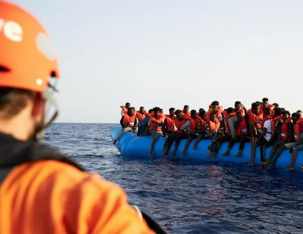 La UE endurece política migratoria: aprueba normas de asilo más estrictas y facilitar deportaciones