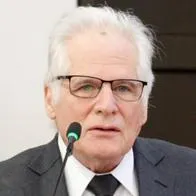 Miguel Uribe Londoño anunció que será candidato presidencial en elecciones 2026 y criticó a Álvaro Uribe por sacarlo del Centro Democrático.