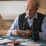 Cuánto dinero le prestan a un pensionado Colombia 2026 Bancolombia, BBVA y más