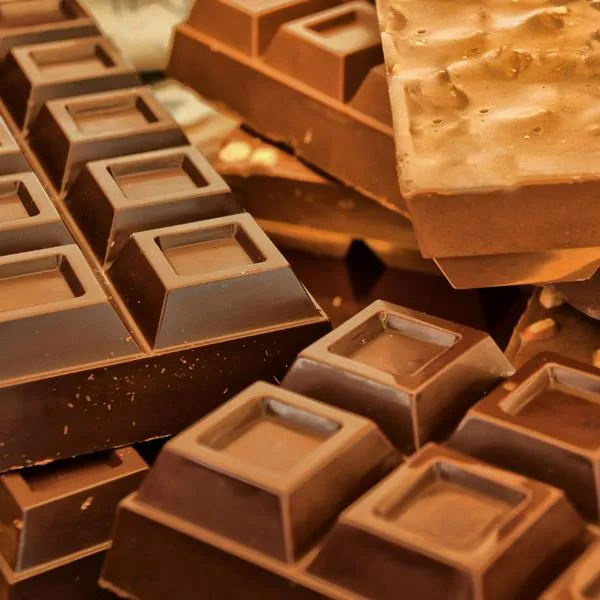 “La chocolatina volvería a $ 1.300”: alertan por precios que subirían por plan de Petro con la emergencia económica. 