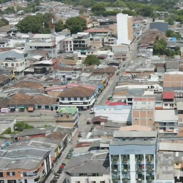 Alcaldía de Montenegro niega protestas por predial y explica cierre de vía en el centro