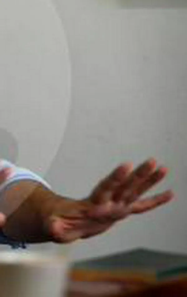 Desde 2027, cada niño que nazca en Medellín tendrá un kit de lectura; así es el proyecto de la Secretaría de Cultura