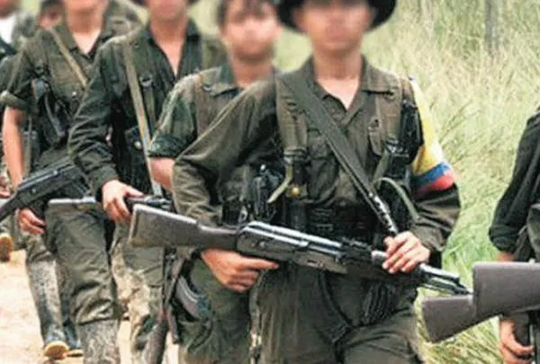 Día de las Manos Rojas: cerca de 9.000 menores han sido víctimas de reclutamiento forzado en Colombia