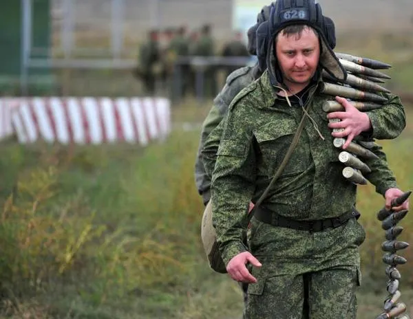 Guerra en Ucrania: misiles sobre Kiev y fuego en base militar en el sur de Rusia